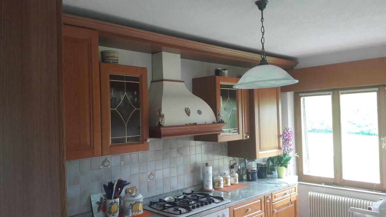 Residenza Letizia Apartman Nemeggio Kültér fotó