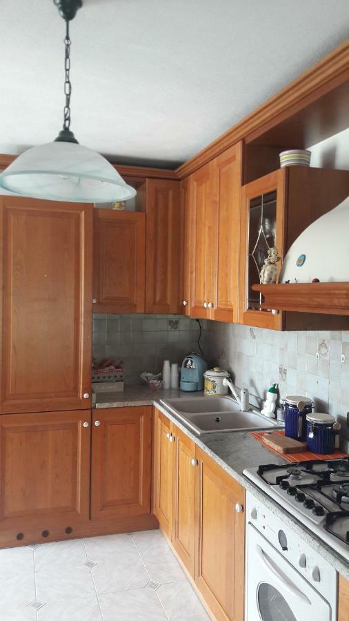 Residenza Letizia Apartman Nemeggio Kültér fotó